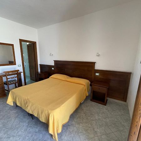 Residence Andrea A Mare Forio  Bagian luar foto