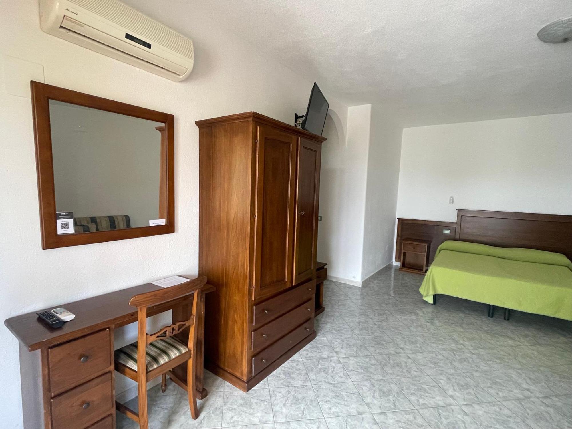 Residence Andrea A Mare Forio  Bagian luar foto