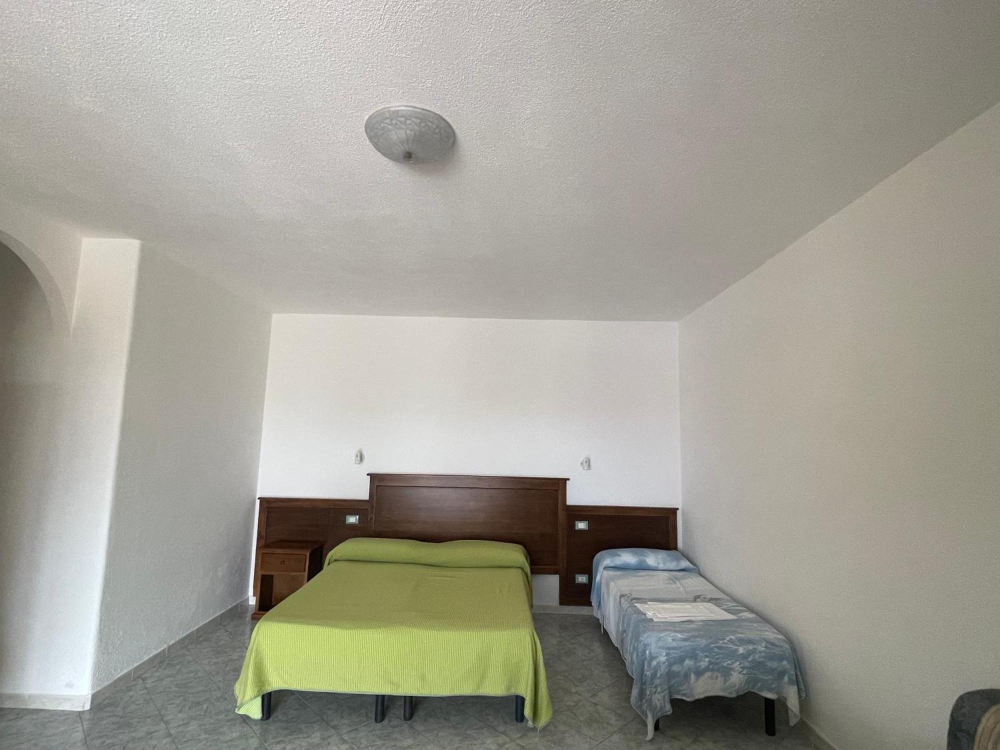 Residence Andrea A Mare Forio  Bagian luar foto