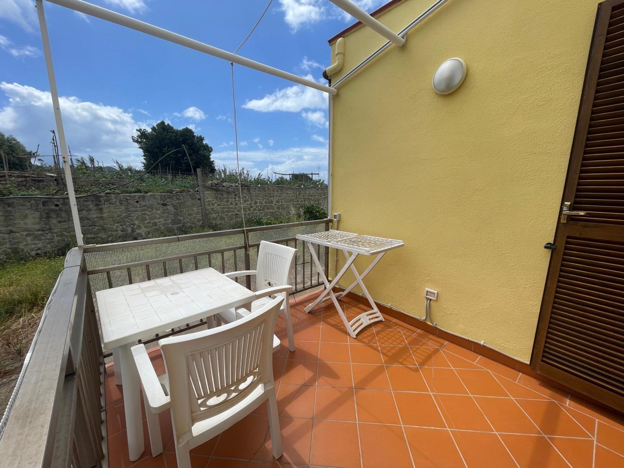 Residence Andrea A Mare Forio  Bagian luar foto