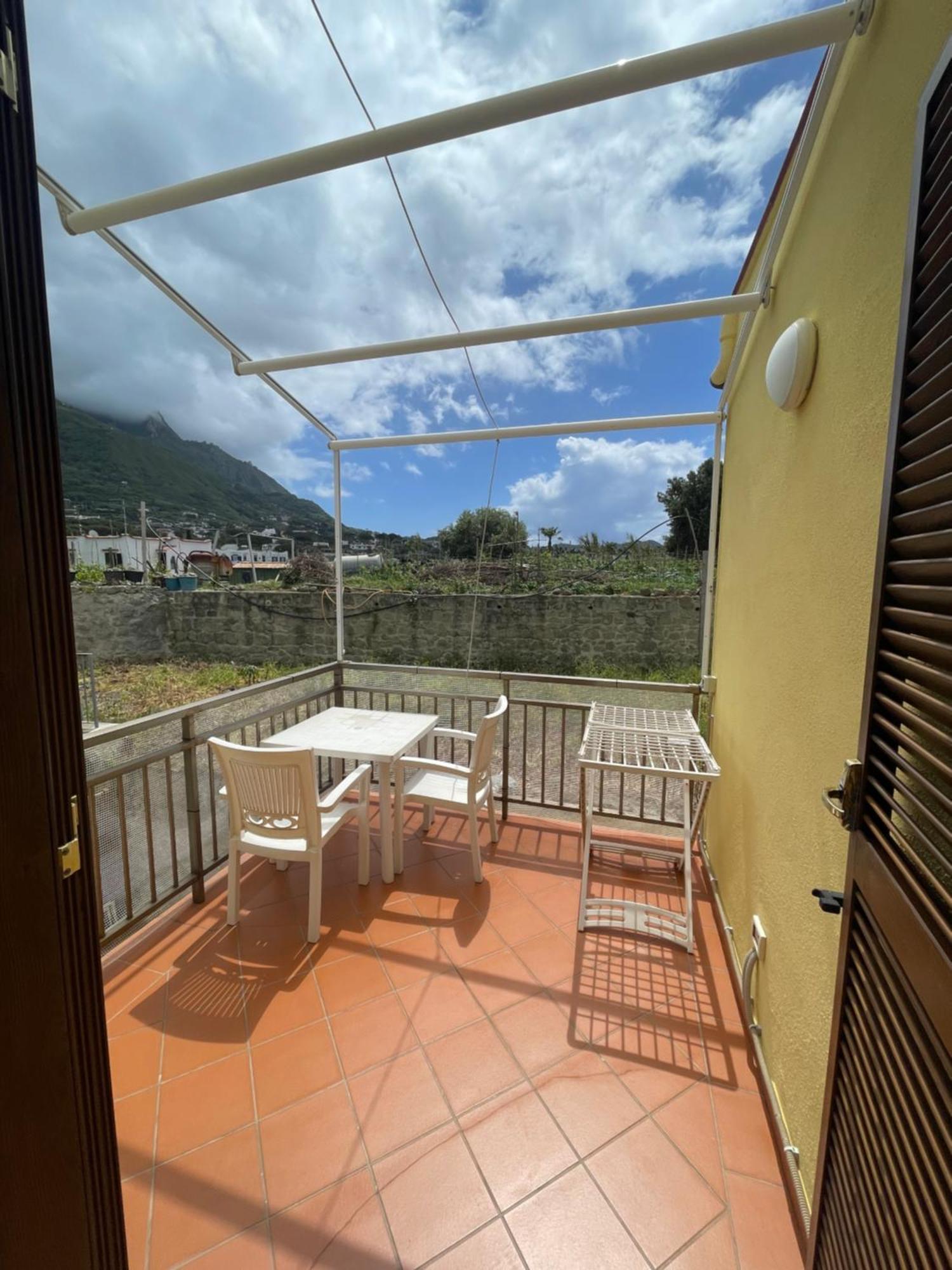 Residence Andrea A Mare Forio  Bagian luar foto
