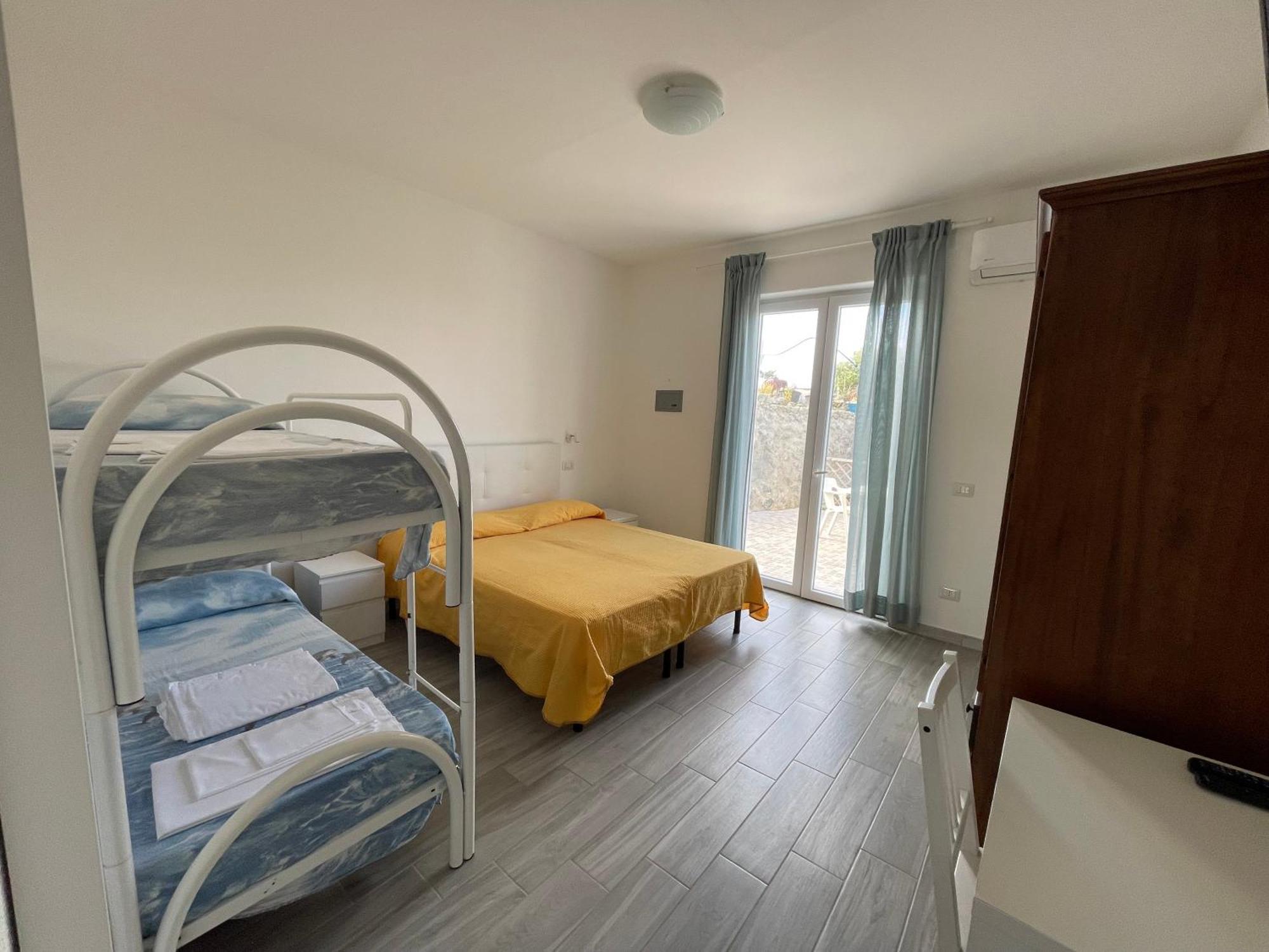 Residence Andrea A Mare Forio  Bagian luar foto