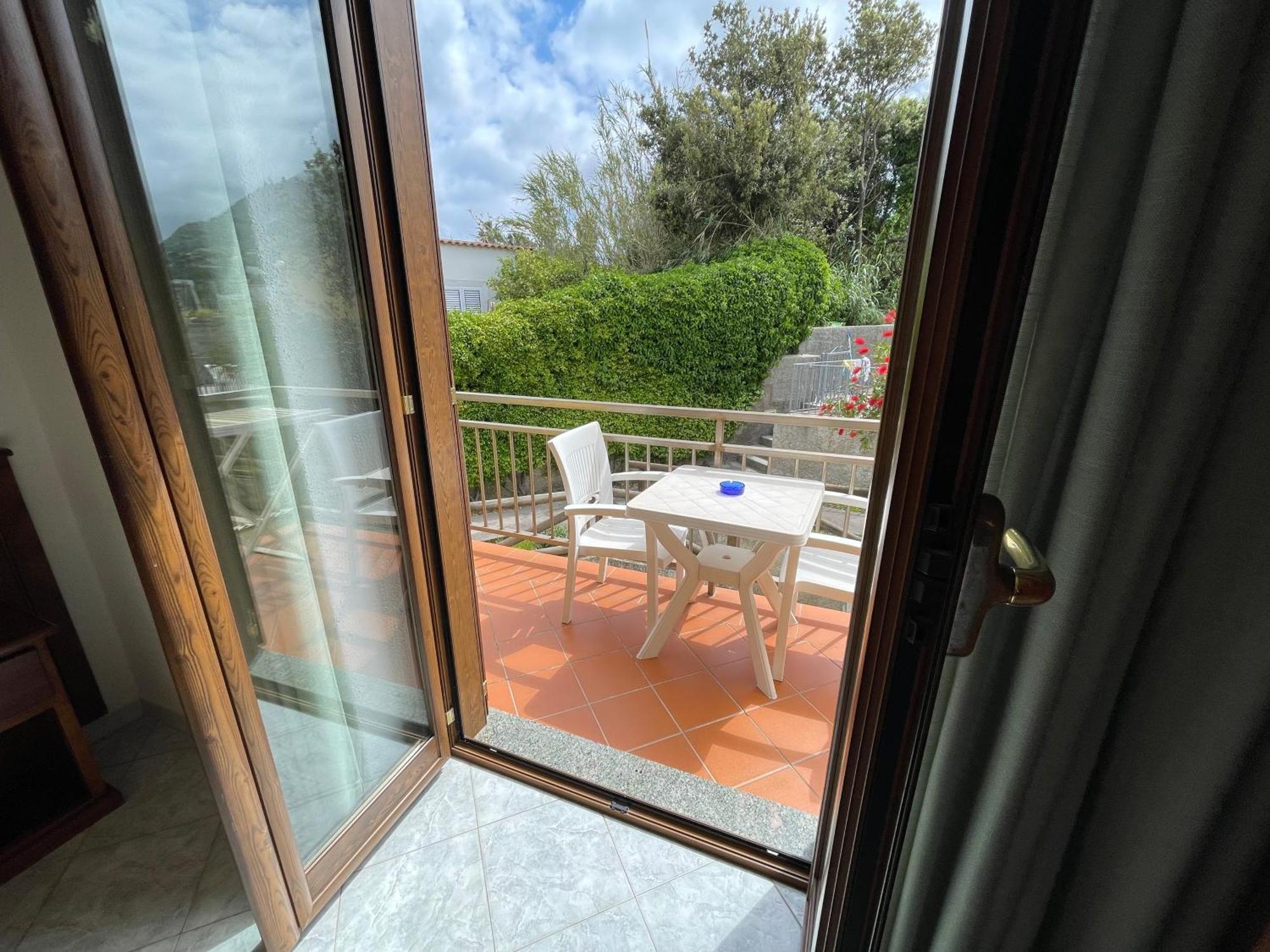 Residence Andrea A Mare Forio  Bagian luar foto