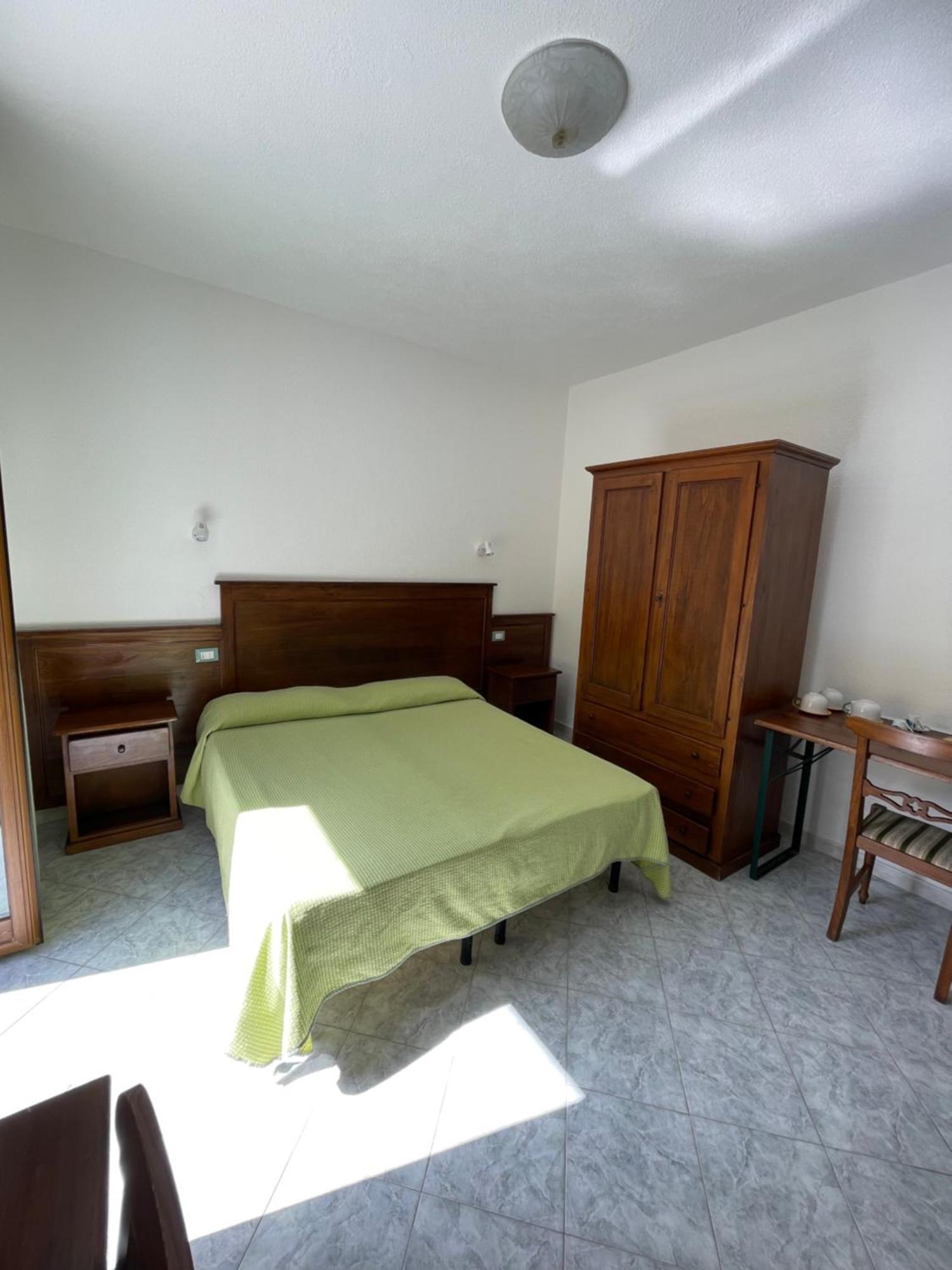 Residence Andrea A Mare Forio  Bagian luar foto