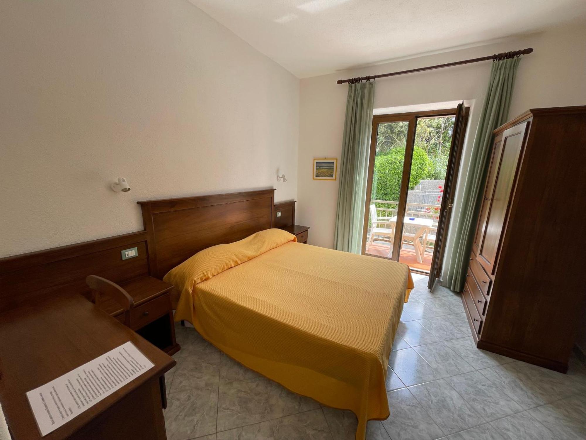 Residence Andrea A Mare Forio  Bagian luar foto